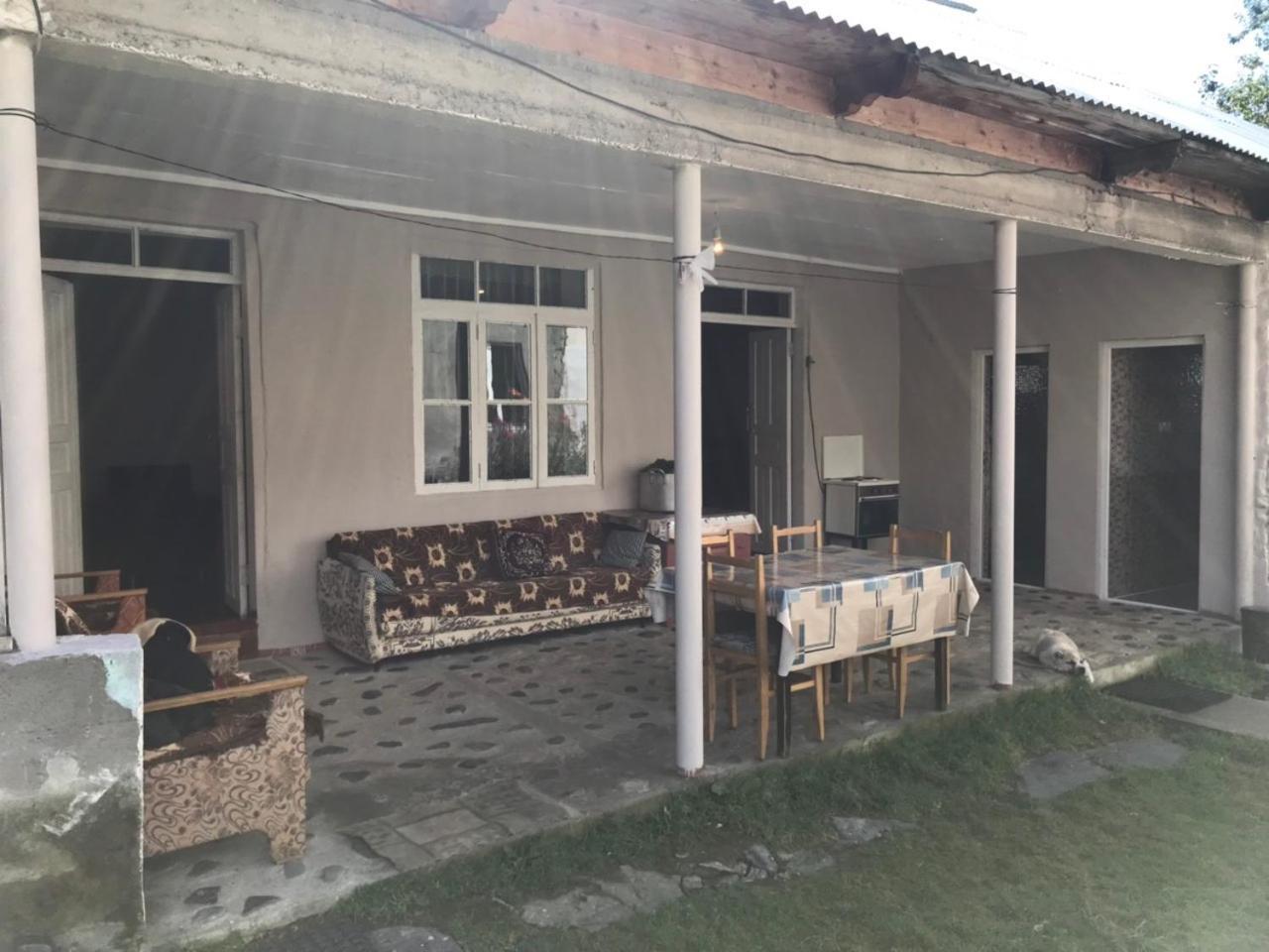 Ciuri'S Guesthouse Zhabeshi Exterior foto